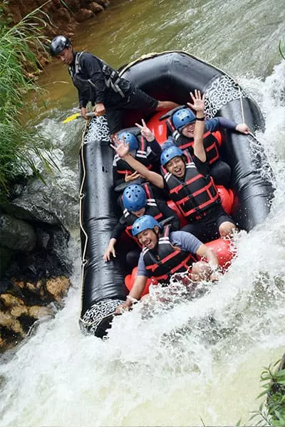 Rafting sungai palayangan